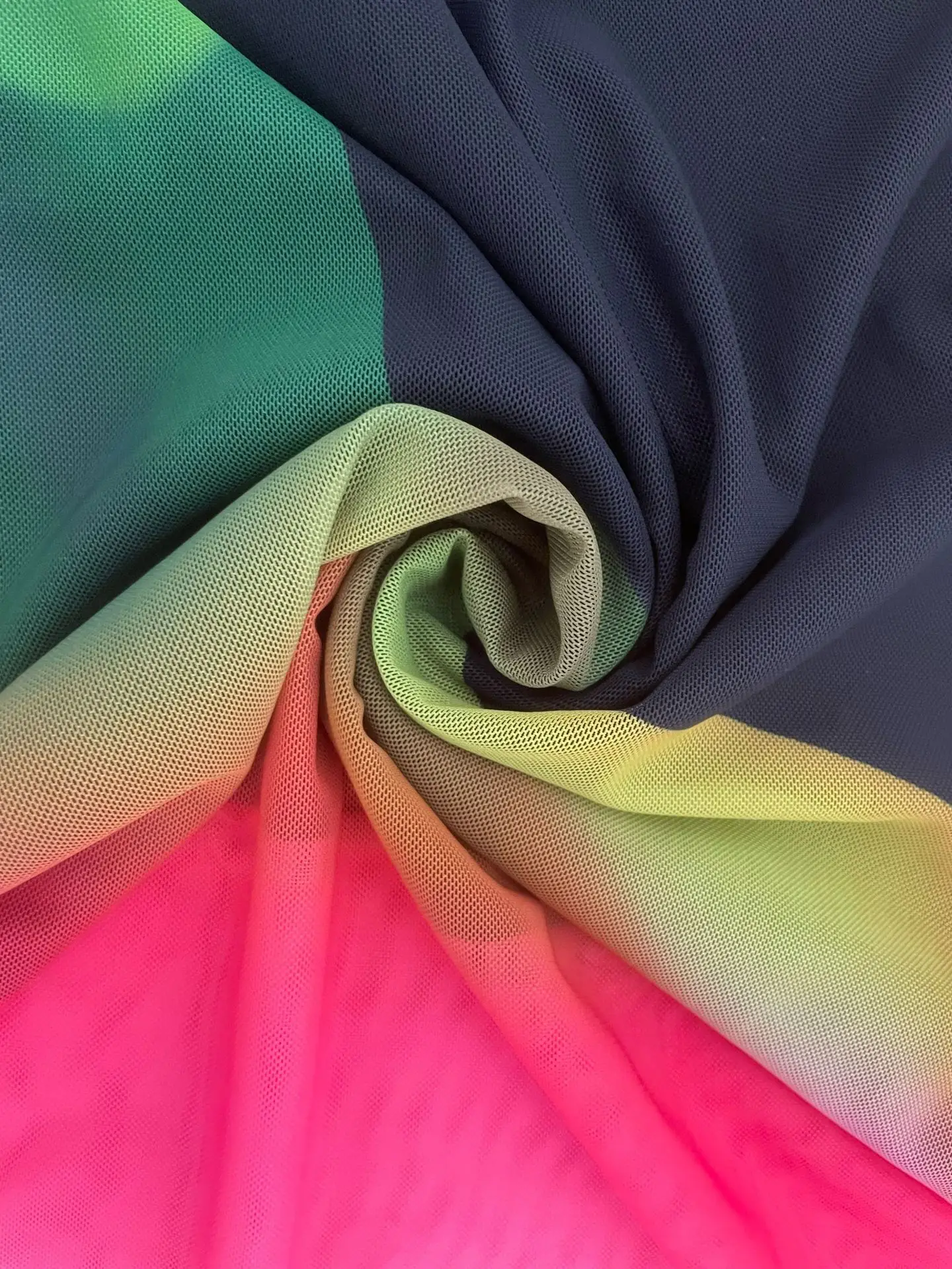 Sukienki damskie Y6054 z siateczki z efektem tie-dye, lekkie i cienkie, prześwitujące, długie, modne, dopasowane, elastyczne, eleganckie sukienki na imprezę.