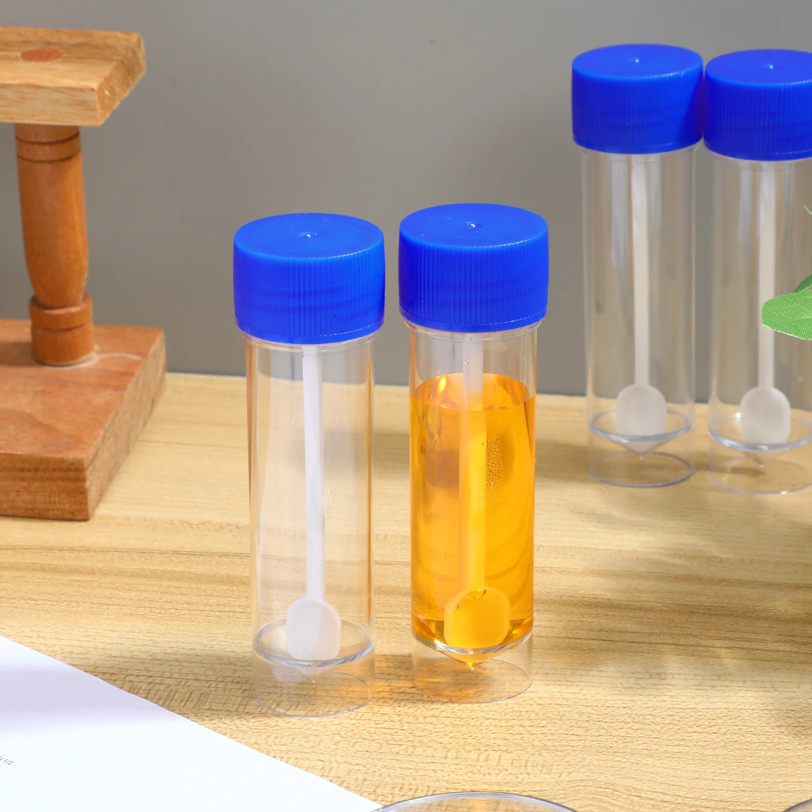 

10 pcs 25-30Ml Leak-Proof Plastic Specimen Containers Medical Stool Cups For Lab Pathology Histology Cytology Use Teaching
