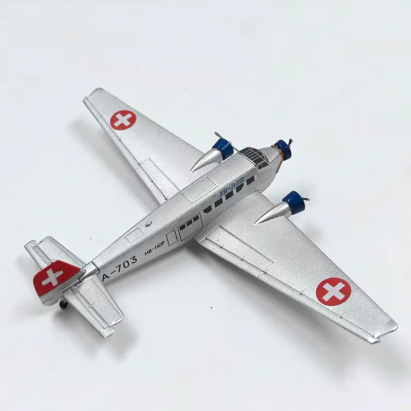 ダイキャスト 1:200 スケール Ju-52 合金航空機モデル 静態コレクション 装飾されたホリデーギフト おもちゃ 記念品ギフト
