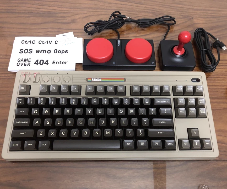 

Retro87 C64 Mechanical Keyboard Wireless Bluetooth Wired 3-mode Connection 87 Keys with Super Key Joystick