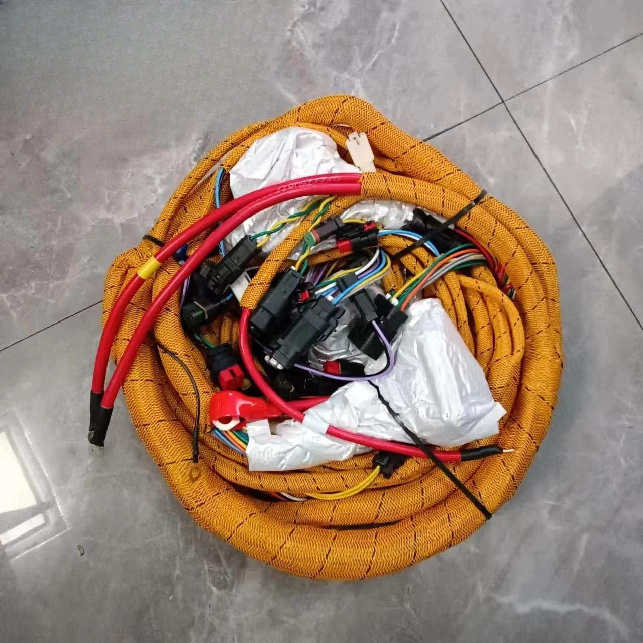 

LNHF Высококачественный совместимый внешний жгут проводов экскаватора 323D2L 437-2529 4372529 для CAT 323D2L