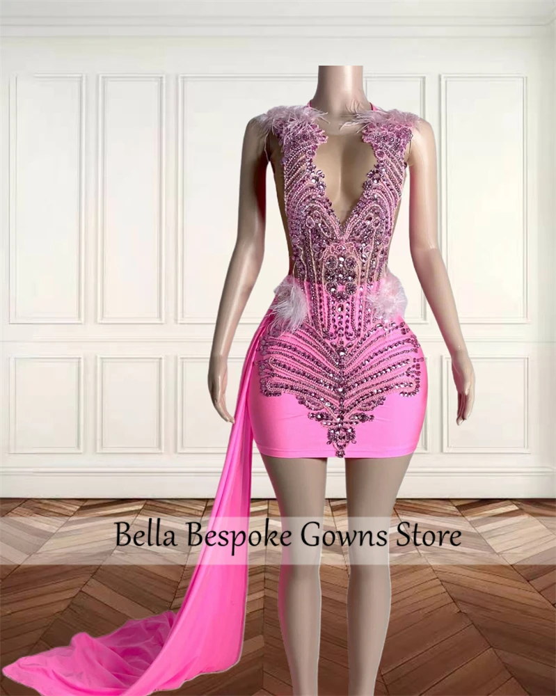 Розовые короткие платья для выпускного вечера с круглым вырезом и кристаллами, черное платье с перьями для девочек 2024, роскошное платье на день рождения с боковым шлейфом, вечернее платье по индивидуальному заказу