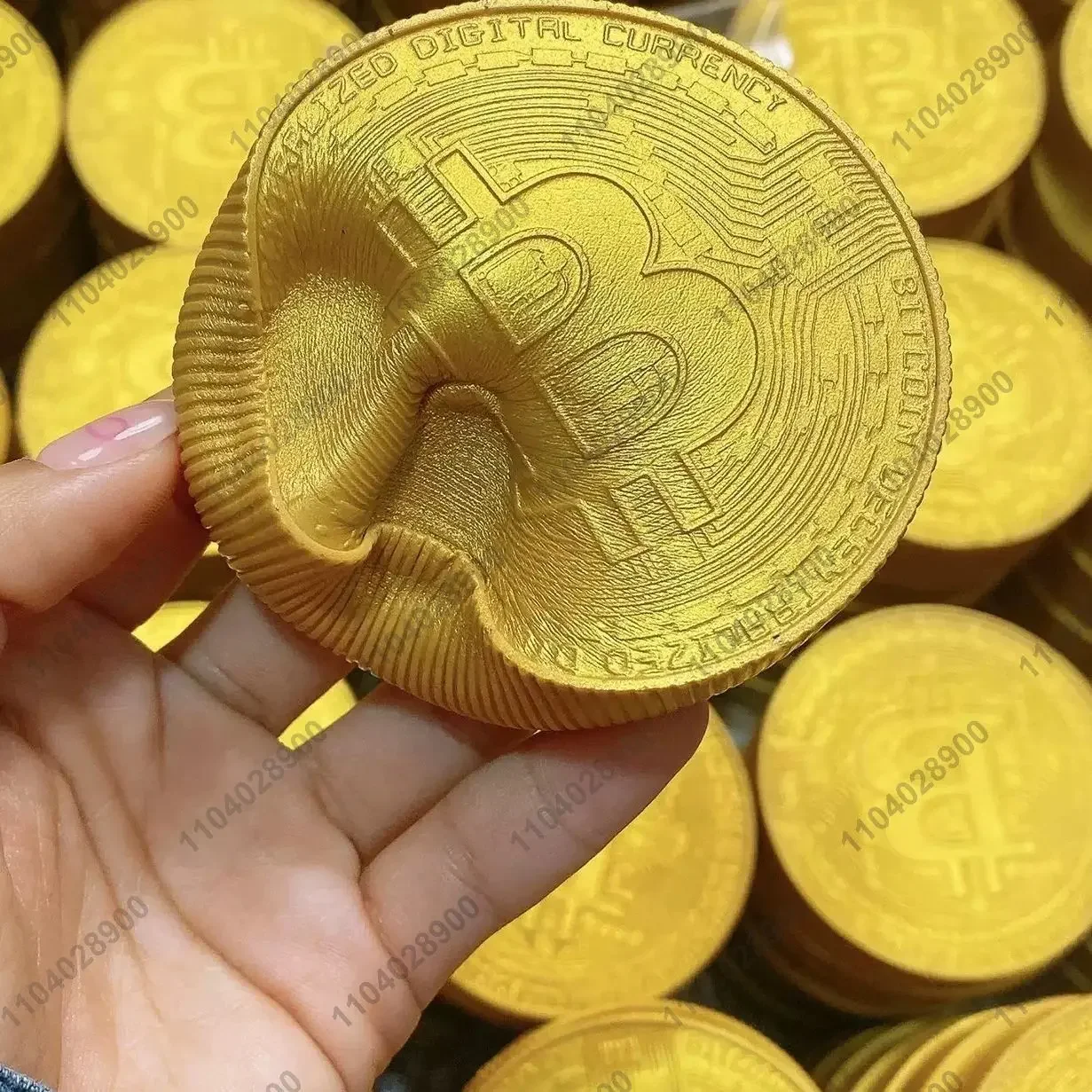 

Золотая монета, медленно растущая мягкая игрушка, монета, медленный отскок, сжимаемая игрушка, антистрессовая игрушка для расслабления рук, подарок