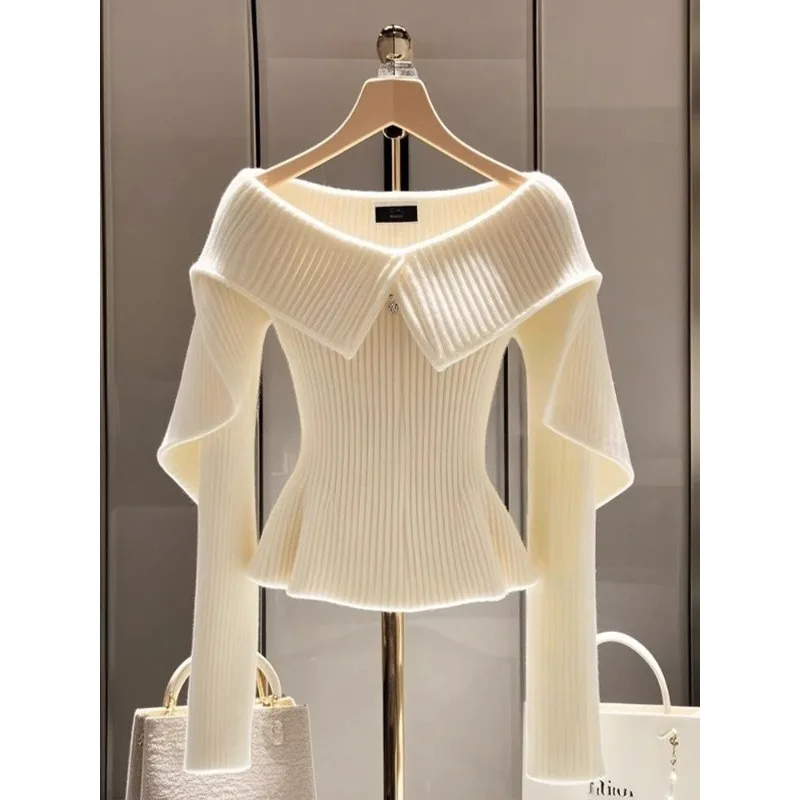 Sense of Design Minority Sense of Advanced Method Unique Small Blouse White Sweater Sweater New Women's Dress Spring and Autumn