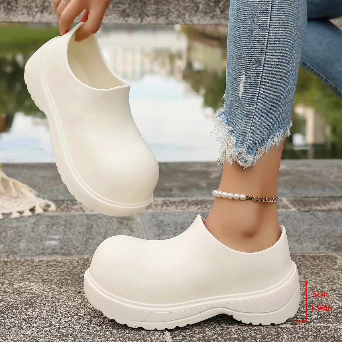 Trend Women Ankle Boots Lightweight Comfortable Boots Fashion Couples Garden Clogs Shoes Women Retro Waterproof Outdoor Shoes