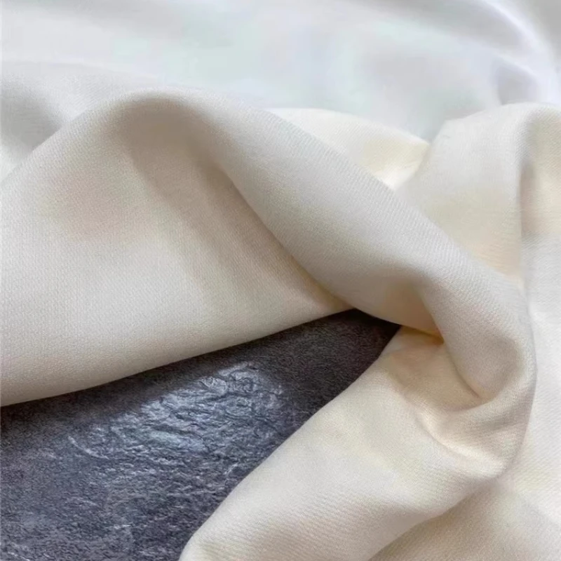 ผ้าไหมมูมิสีขาว 48 เส้น ผ้าเครปขนสัตว์คุณภาพสูง สำหรับตัดชุดสูท ชุดเดรส ผ้า DIY ต่อเมตร สีดำ สีแดง