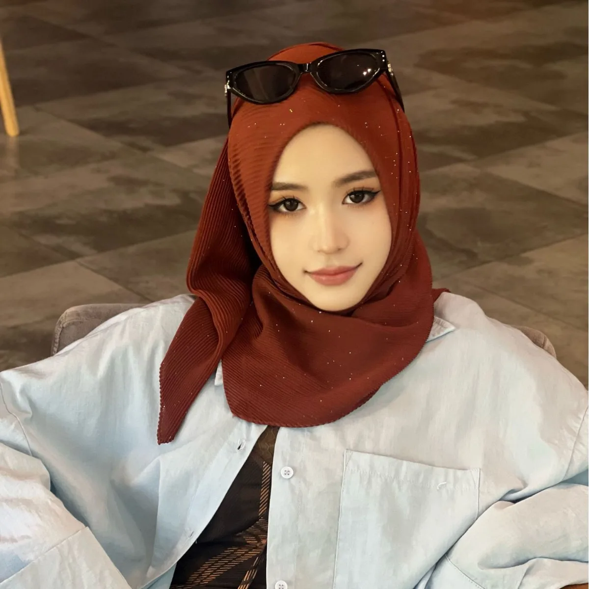 สแควร์ Crinkle ชีฟอง Hijab สําหรับผู้หญิงมุสลิม Crepe Shawl Wrap ริ้วรอยยาว Turban อิสลาม Headband Headscarf สีทึบ 90*90 ซม.