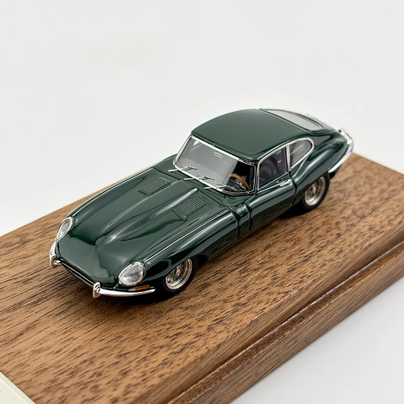 

Оригинальная модель игрушечного автомобиля масштаб 1:64 E-Type 1960 из смолы, Классическая Коллекционная Подарочная сувенирная Декорация