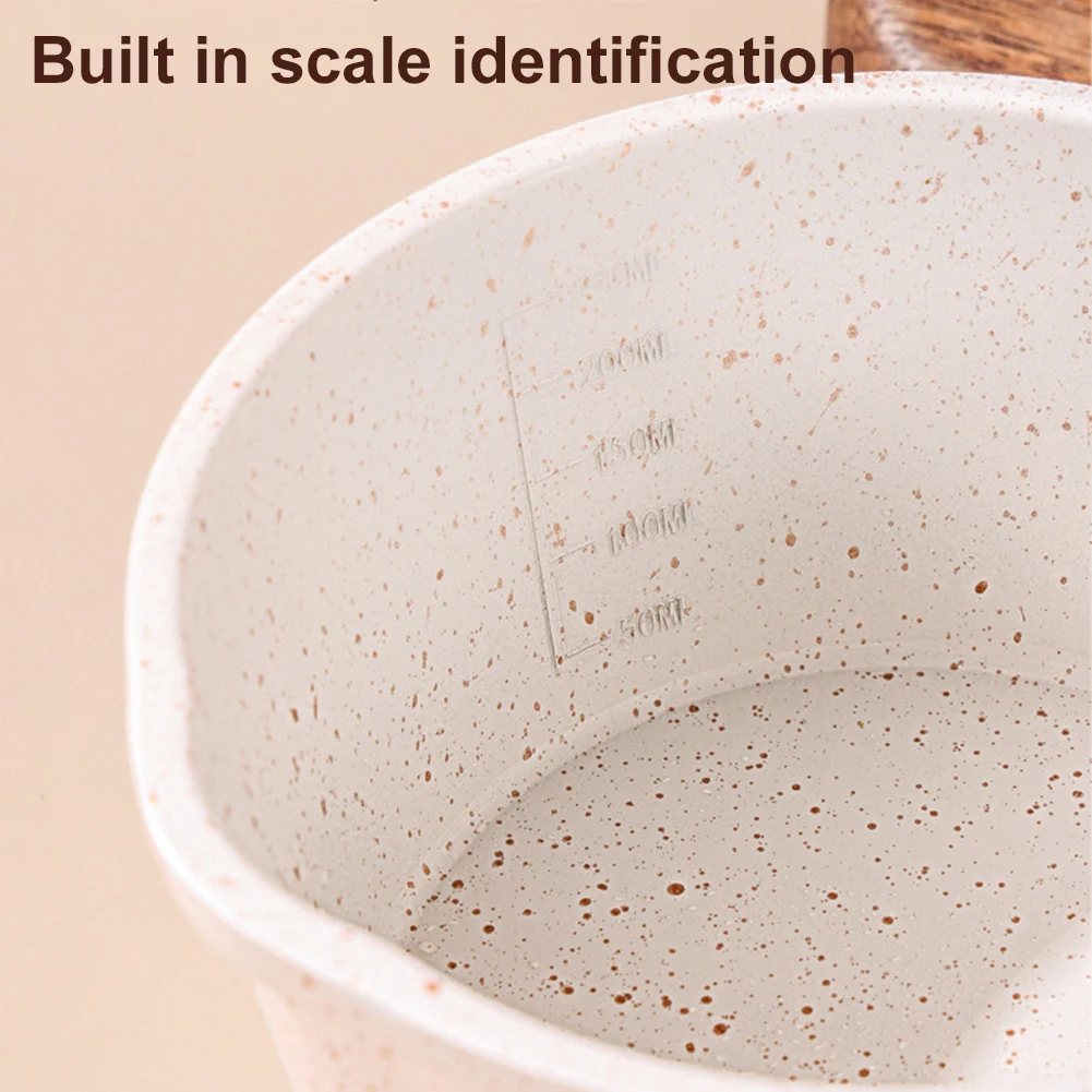 

Кастрюля для плавления масла с носиком, кастрюля для горячего масла, кастрюля с деревянной ручкой, маленькая кастрюля для заливки масла, молока, нагрева, жарки