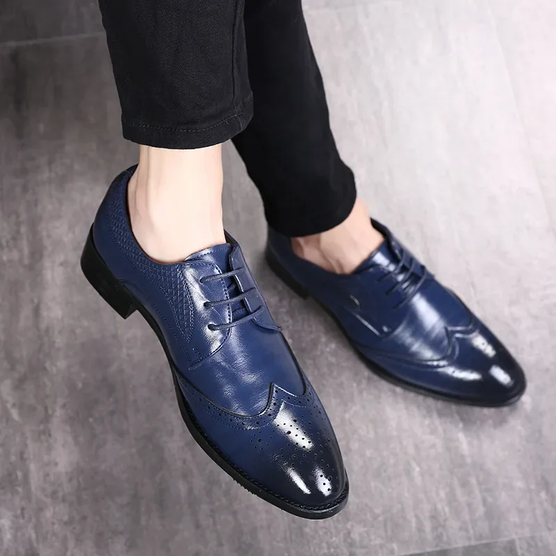 2020 New Men Leather High Quality Fashion Brogue Shoes Large Size Male Fashion Formal Dress Shoes Wedding Footwear Oxfords