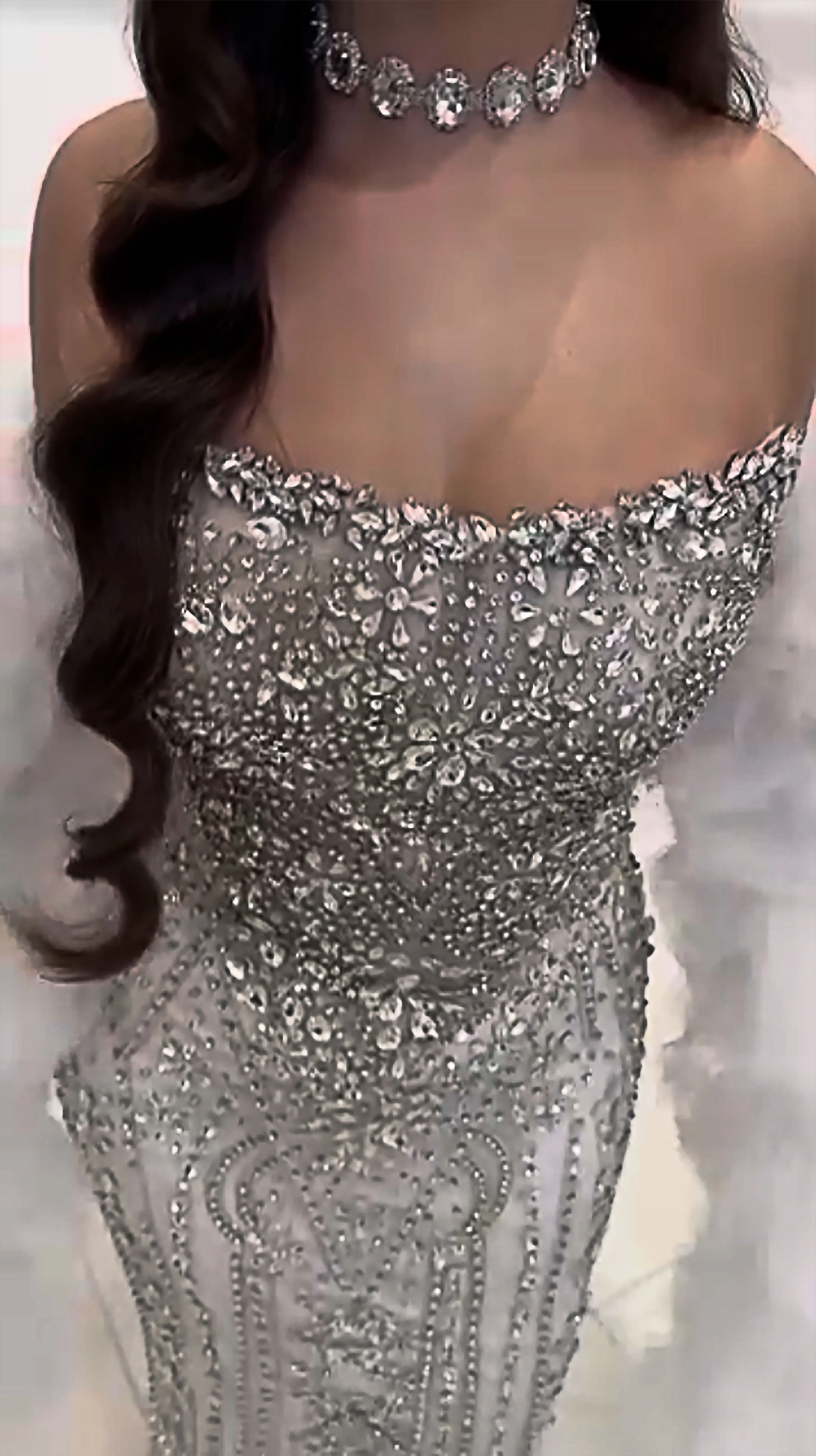 2026 Custom Silver Strapless Mermaid Evening Dress Detachable Fluffy Feather Sleeves Full Crystal Rhinestone Embroidery Formal G