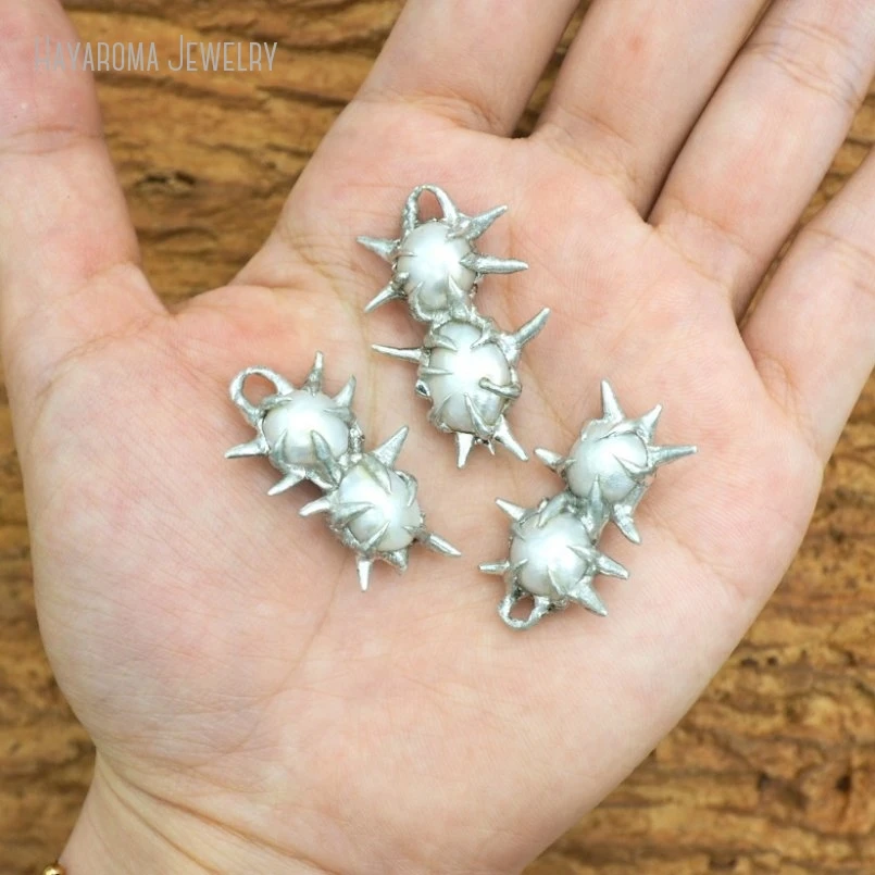 10Pcs Pearl Freshwater Pearls Wholesale Geometric Free Form Thorns Bubble Claw Organic Claws Spiky Pixie Pendant PM50788