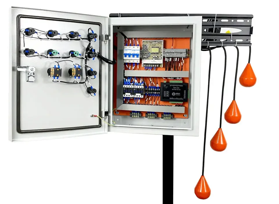 TLF High Performance Wall Mounted 3 Phase Outdoor OEM Plc Control Panel VFD Controller Cabinet Box for Water Pump