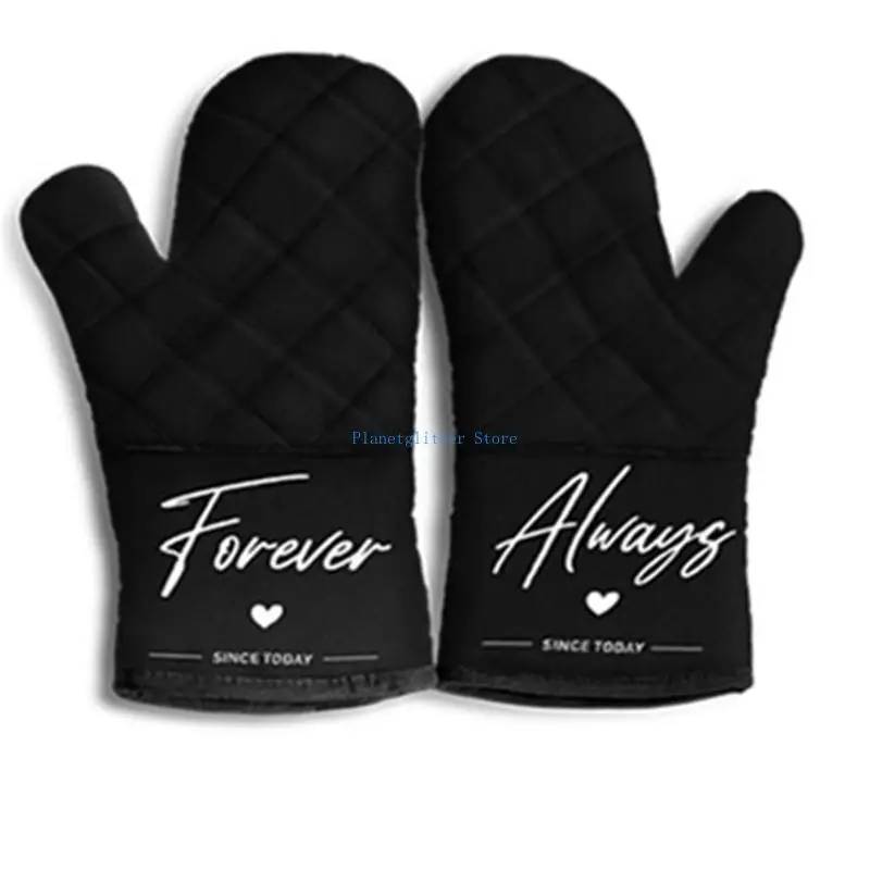 652B Mr And Mrs Matching Apron Set Wedding Couple Gift Set with Gloves Kitchen Wear