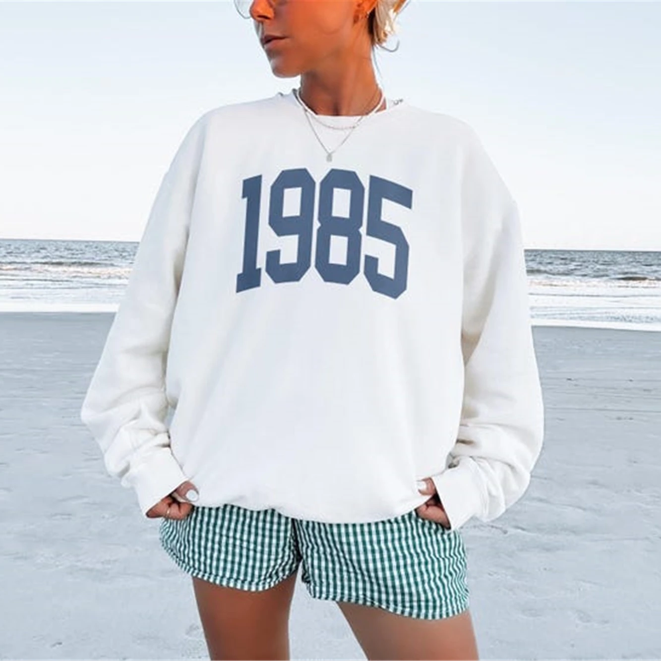 

Толстовка на день рождения на заказ 1985, персонализированный подарок на день рождения, унисекс с круглым вырезом для женщин, весенний пуловер, джемпер унисекс, топ