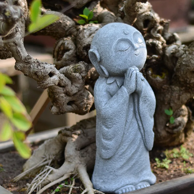 Xiaoyuan garden small monk ornament outdoor courtyard novice handicrafts flowing water landscape decoration Buddhist Zen layout