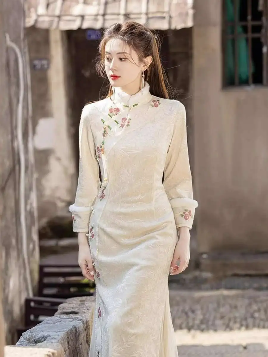 

Ципао с воротником из искусственного меха в стиле ретро, теплая подкладка, рисовый цвет, повседневная одежда, Новое поступление, женское традиционное китайское платье