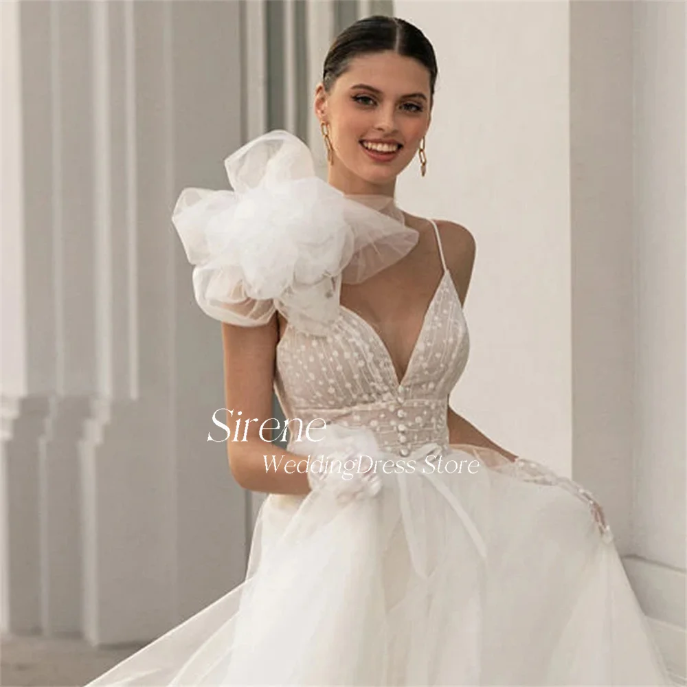 Sirene Elegant Wave point 3D Flower Tulle Wedding Dress Illusion V-Neck A-Line Spaghetti Button Open Back With Bow Bridal Gowns