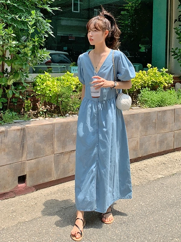 루즈핏 A라인 롱 데님 원피스 여성용 버블 소매 V넥 워싱 슬리밍 부드러운 싱글 버튼 스플릿 코튼 봄 가을