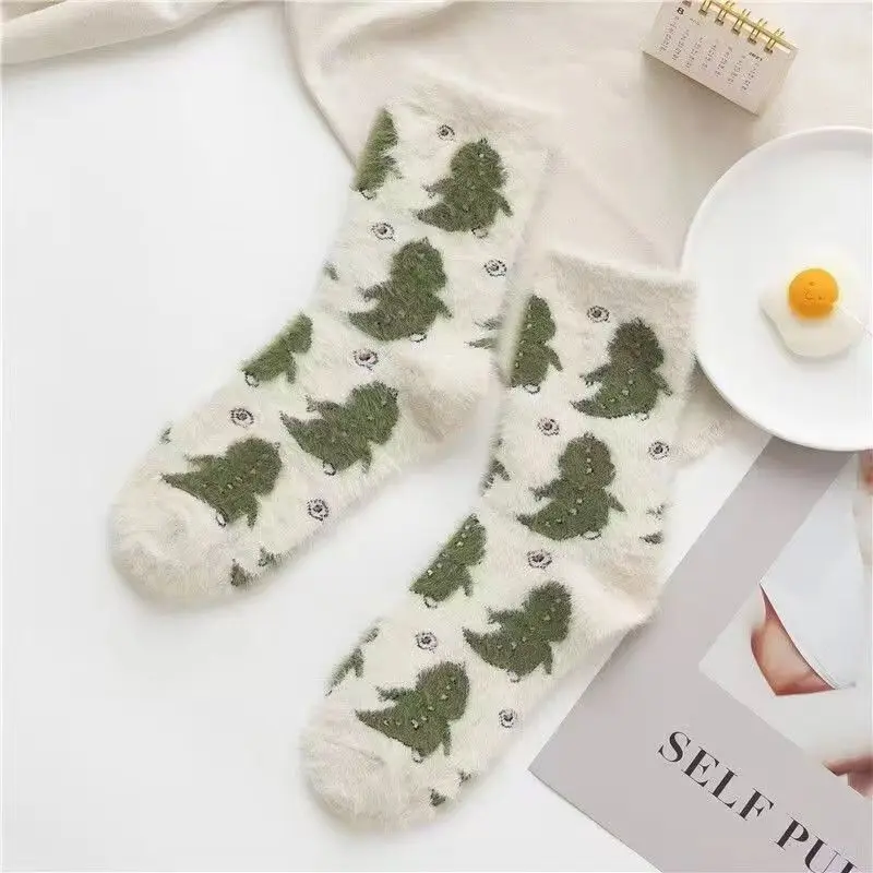 Chaussettes en peluche de vison imprimé vache pour femmes et filles, bas mi-tube, velours chaud, chaussettes de sol de sommeil, pantoufles thermiques d'hiver, chaussettes amusantes