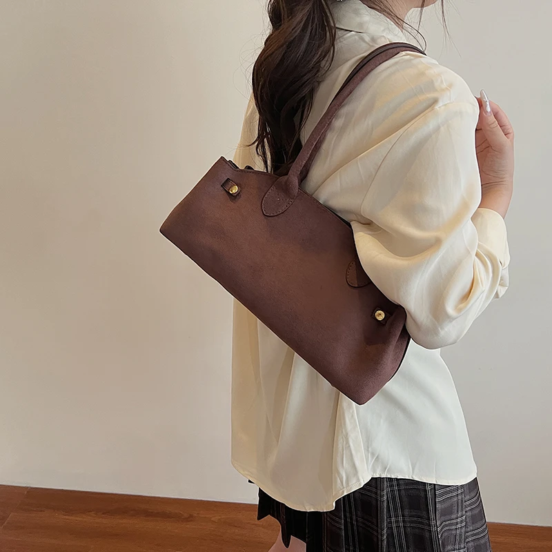 

2025 New Autumn Winter Fashion Faux Suede Shoulder Bags Zipper Simple Popularity Temperament Commute Handbags for Women