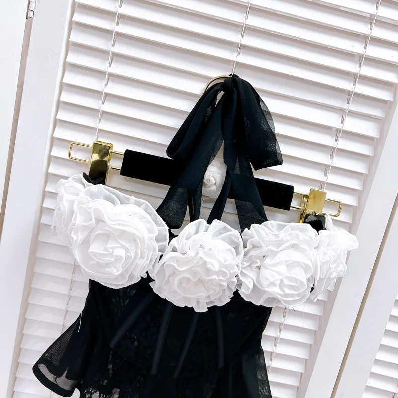 [zoci] Goods Summer Black White Contrasting Three Dimensional Large Flower Decoration Fishbone Mesh Waist