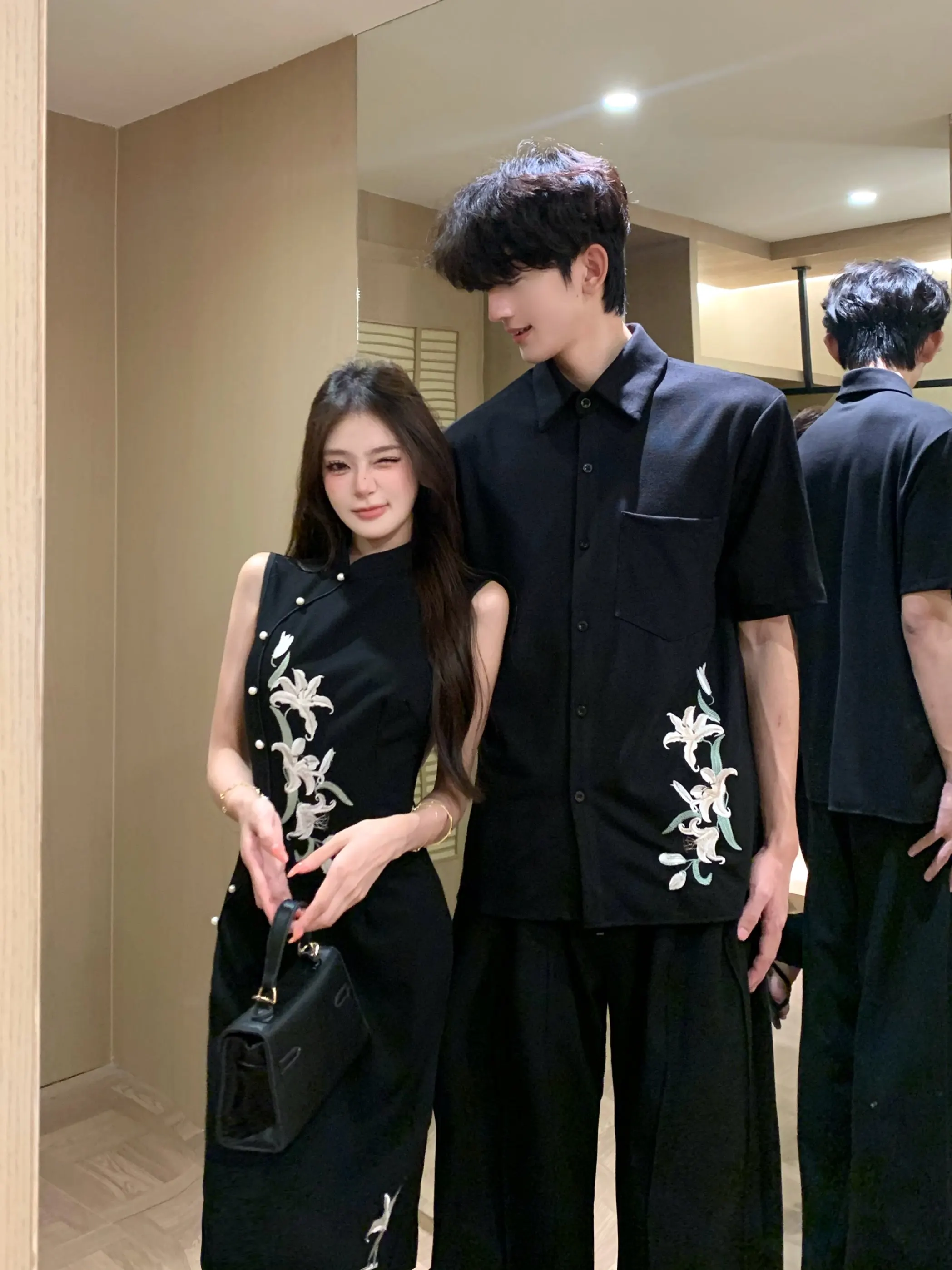 Vestido Qipao Feminino Sem Mangas, Estilo Novo de Verão, Bordado Nacionalista Chinês Retrô Preto, Acinturado e Modelador para...