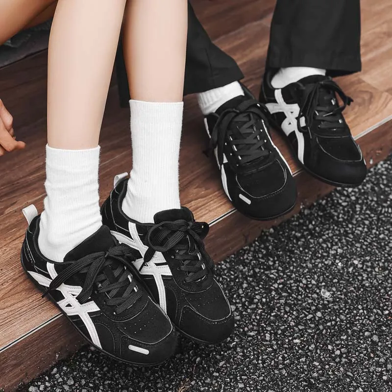 ‌Unisex Outdoor Casual Sports Shoes, Versatile Classic Retro Minimalist Walking Sneakers for Campus view 6