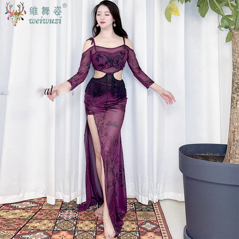 Elegancki strój do ćwiczeń tańca brzucha Czarno-fioletowo-czerwona sukienka z siateczką w talii i frędzlami Seksowne kostiumy do tańca orientalnego