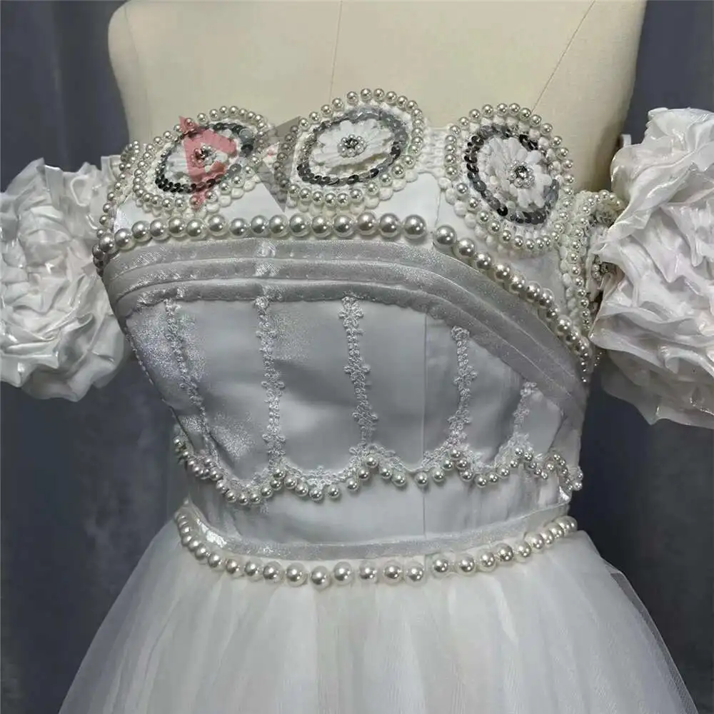 New Usaging Princess Cosplay Costume White Silver Moon Dress Wings Bow Sleeves Snow Wedding Dress Huge Set Custom Made