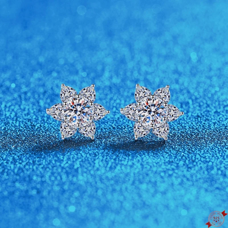 

2.2ct Moissanite S925 Silver Stud Earring for Women Plated Platinum Star-shaped Stars Ear Studs Fashion Jewelry Wholesale