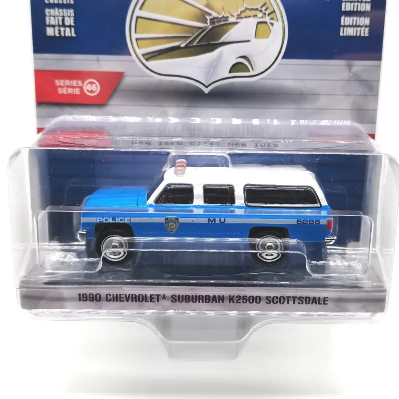 シミュレーション合金ニューヨーク警察車両モデル高級シミュレーション静止車モデル装飾コレクション新品、パッケージ付き