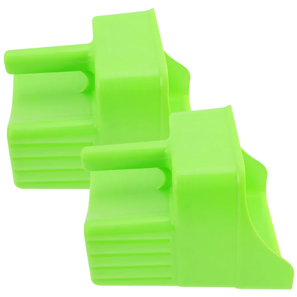 Heavy Duty Plastic Feeding Shovel for Poultry Farms – 2pcs, Large-Scale Feed Distribution, Comfortable Grip