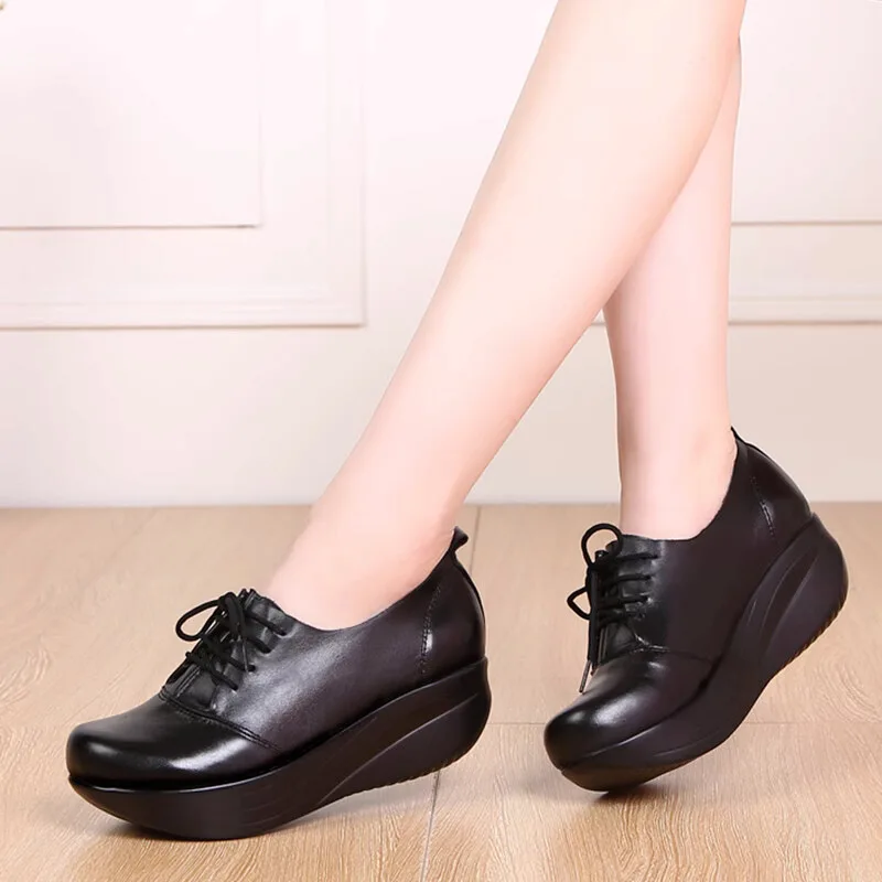 

2025 Trendy Round Head Comfortable Anti-Slip Work Dance Casual Shoes Mom's Women's Footwear Lace Up Wedges Platform Shoes 32-43