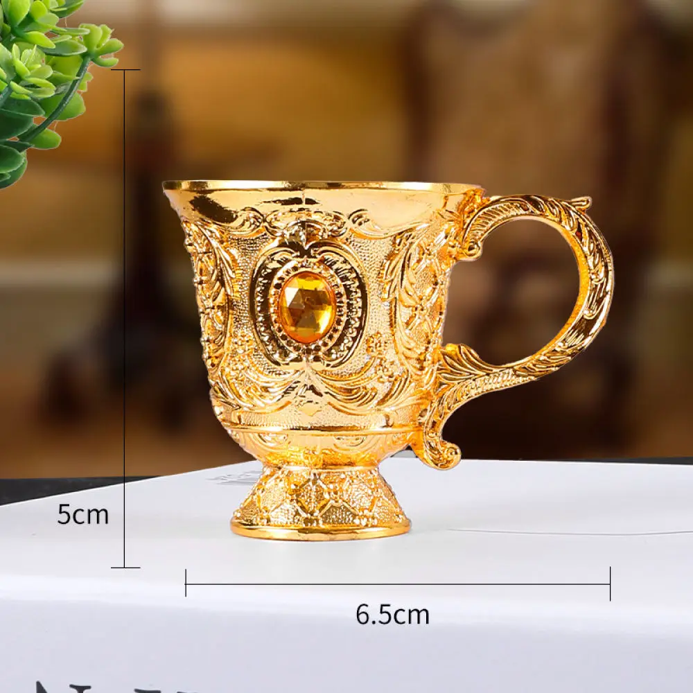 European Style Metal Wine Goblet Retro Alloy Cup Antique Embossed Chalice Creative Luxury Wedding Party Home Ornament