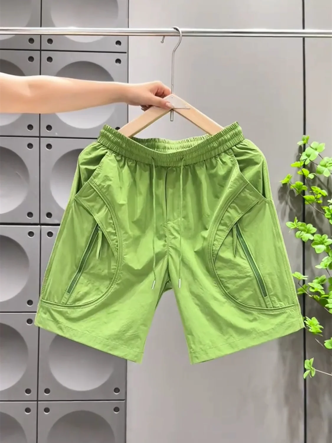 Men's Summer Fashion Candy Color Quick Dry Short Pants Zipper Pocket Design Breathable Outdoor Casual Five-Quarter Length