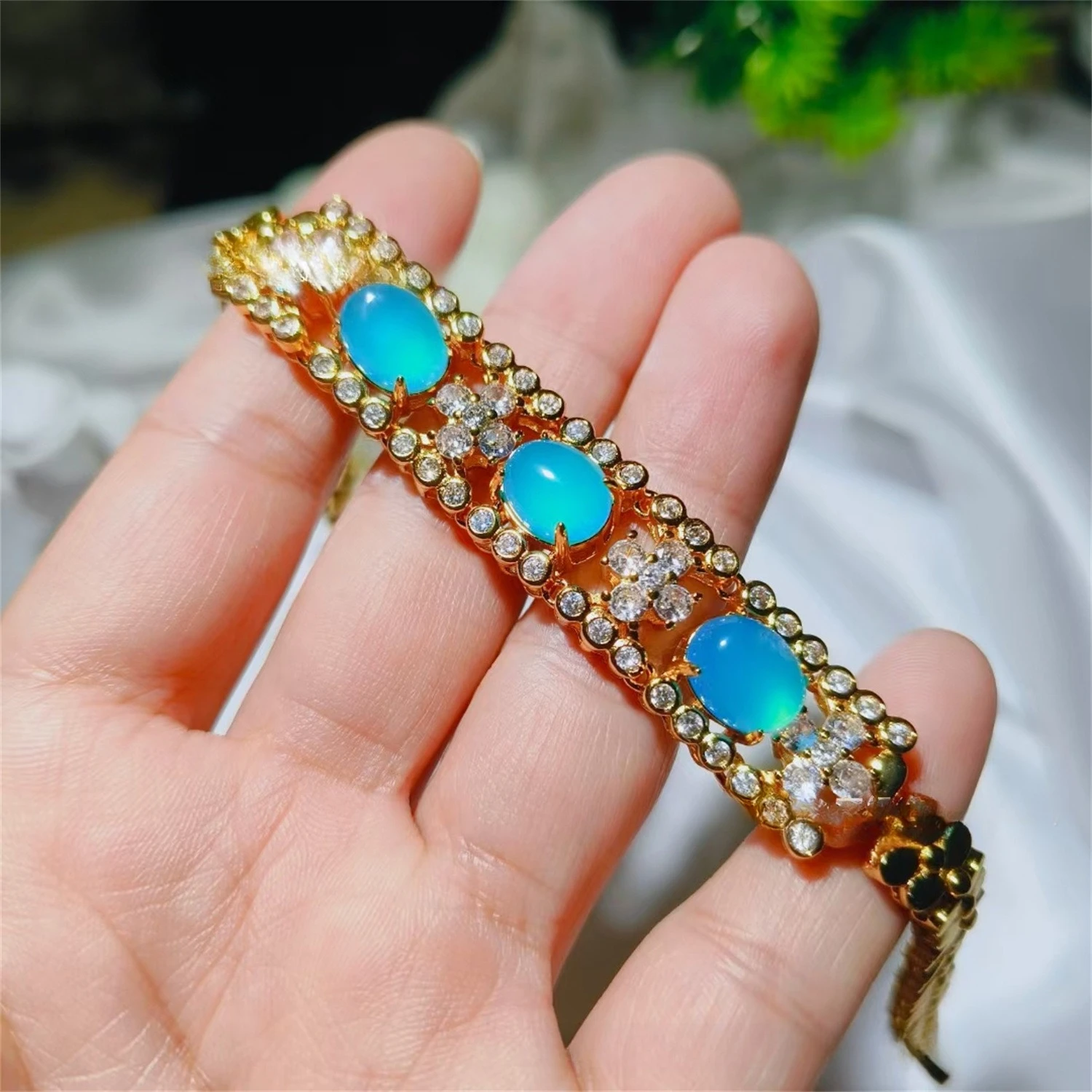 

Natural ice chalcedony egg surface gemstone bracelet silver-plated agate jade exquisite bracelet supply