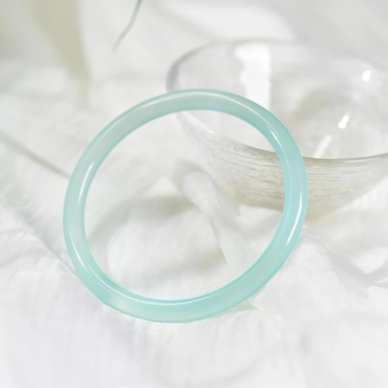 

New Natural Azure Frozen Color Girl Agate Bracelet