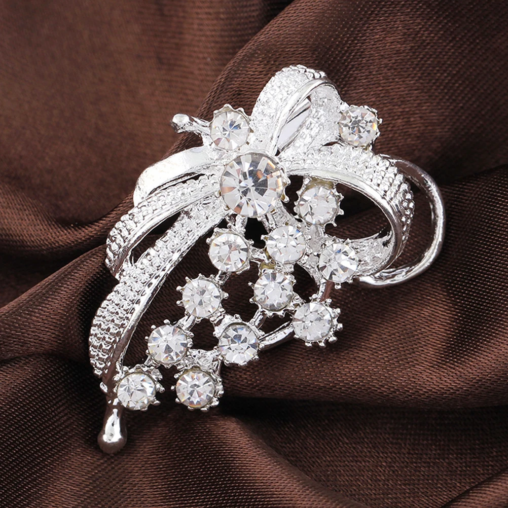 

3Pcs Women Brooch Pearl Rhinestone Breastpin Fashion Clothes Pin Decorative Accessories for Party Banquet Gift