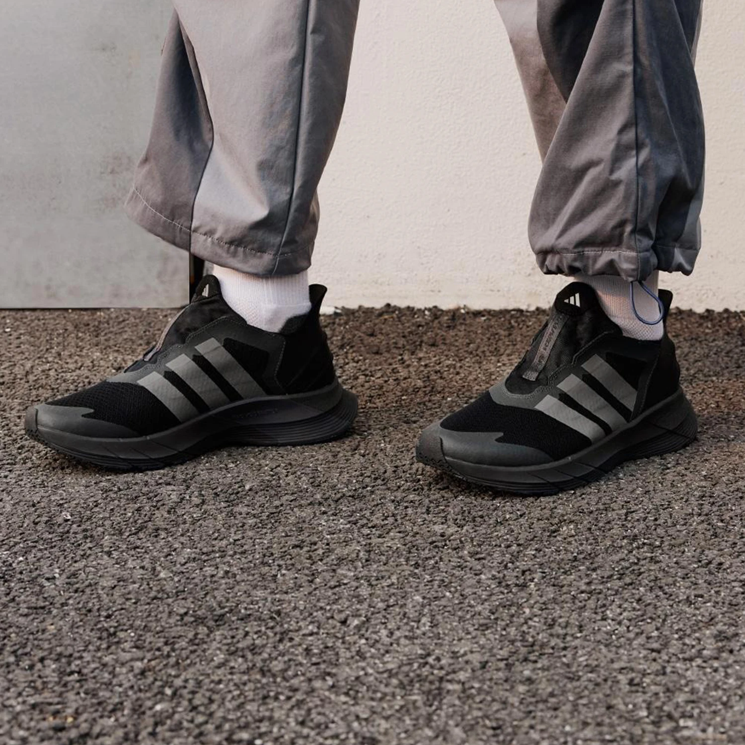 

Adidas Original GENE REVIVE Unisex Mesh Sports Running Shoes JQ7580