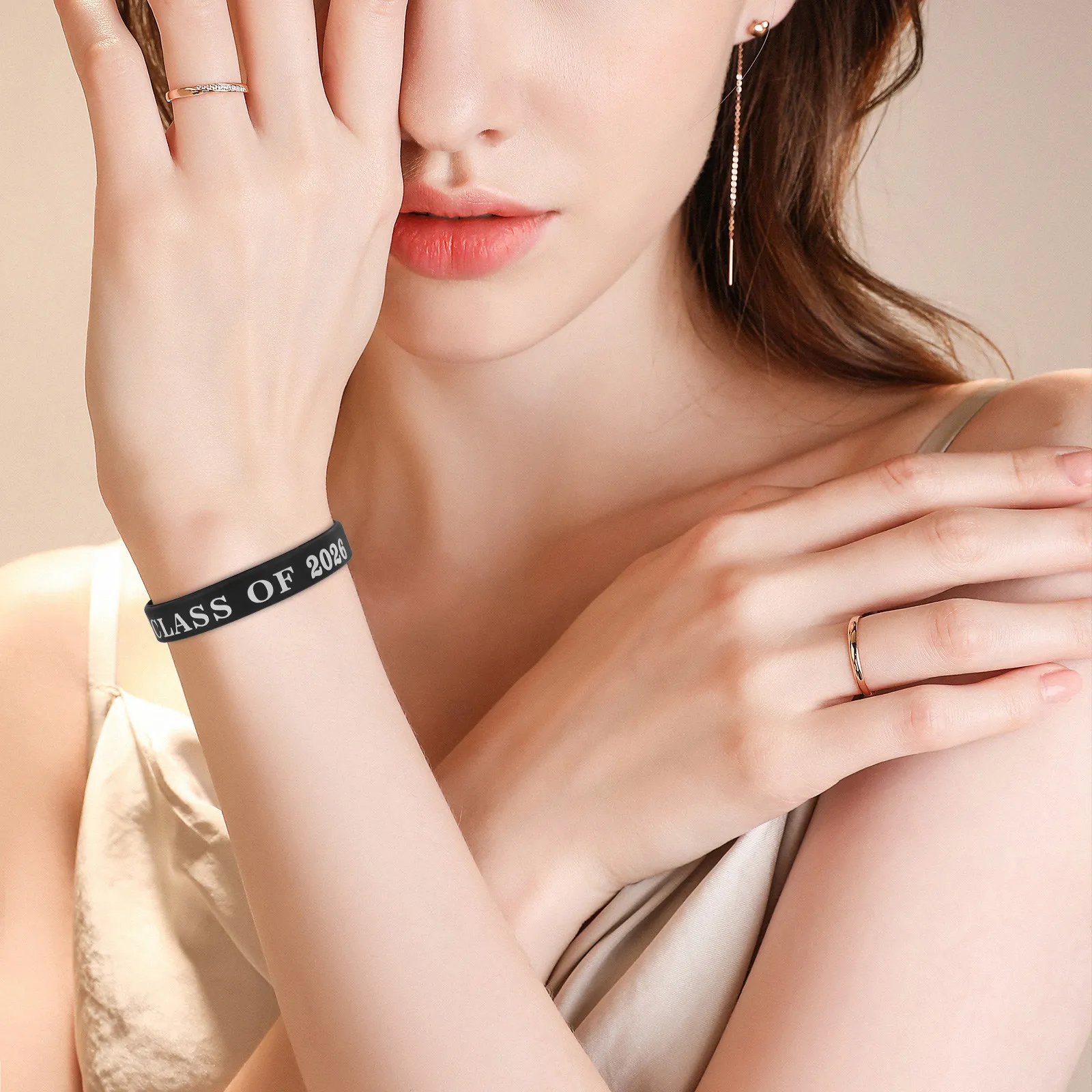 50 Pcs Graduation Favors Congrats Celebrating Bracelets Gradation Present for Classmates Graduate Silicone Guests