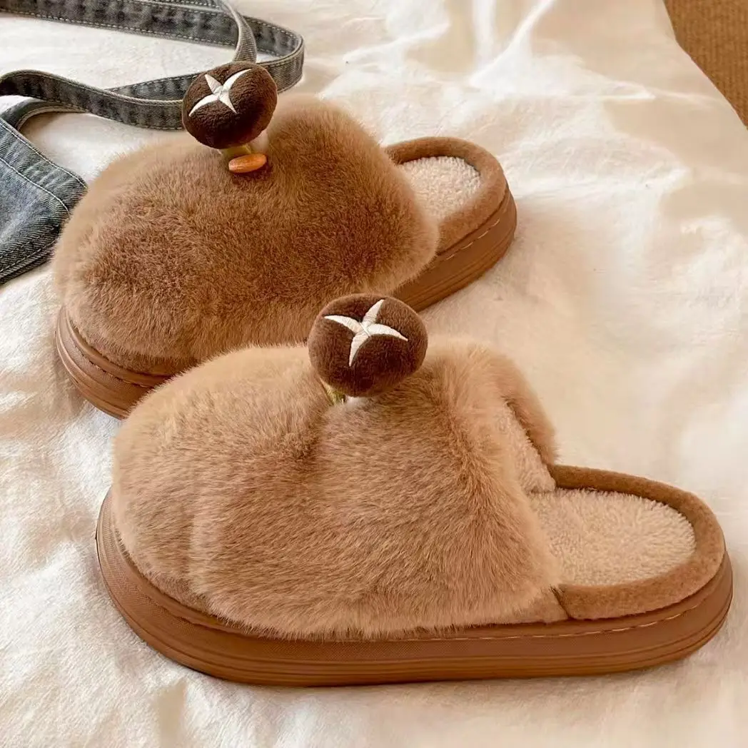 여성용 버섯 슬리퍼 여성용 흰색 푹신한 플랫폼 신발 여성 겨울 따뜻한 짧은 플러시 슬라이드 홈 슬리퍼