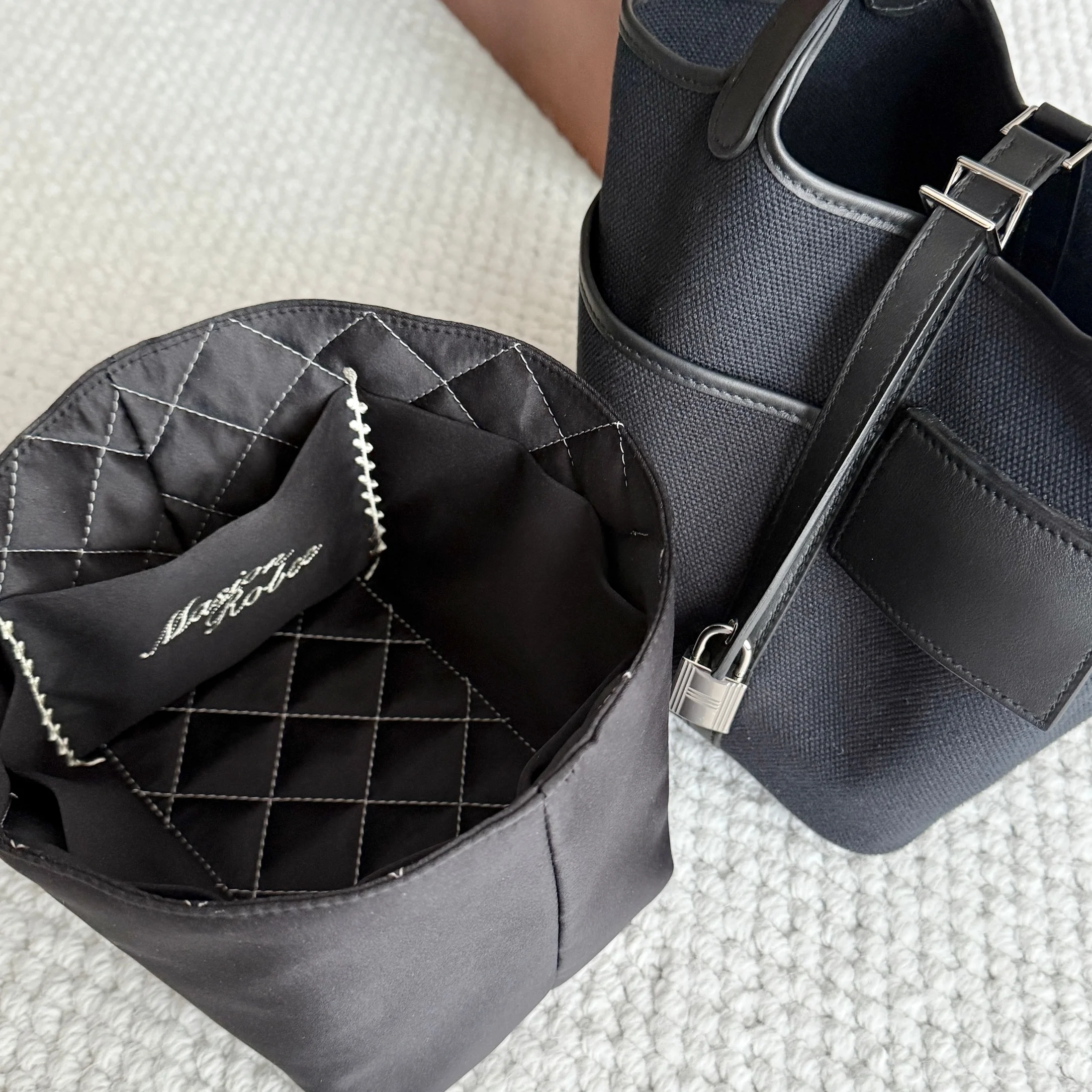 

ROBEE Embroidered Inner Bag for Hermès Picotin 822 Basket Storage Bag Cube Structure Silk Material Pure Color Design