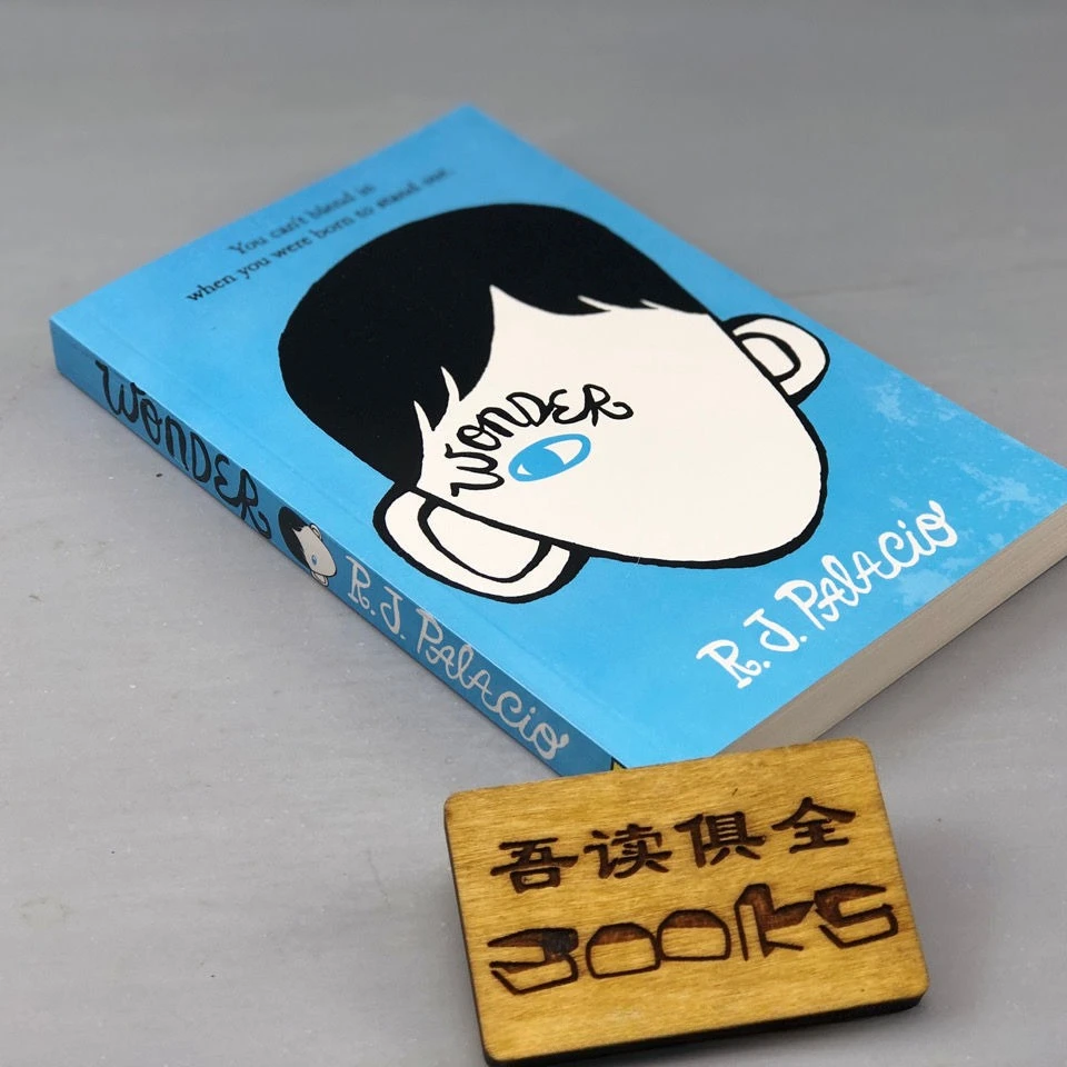 Wonder Boy Angielski autor powieści R.J. Palacio