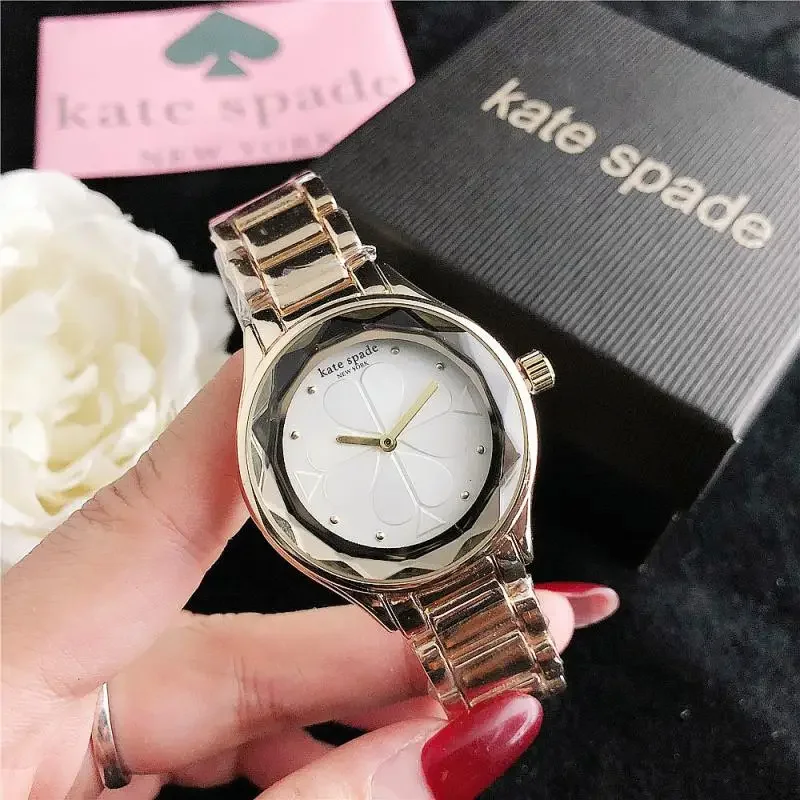 New Hot Selling Women's Korean Version Fashion Minimalist Fashion Watch Women's Diamond Cut Alloy Quartz Waterproof Watch