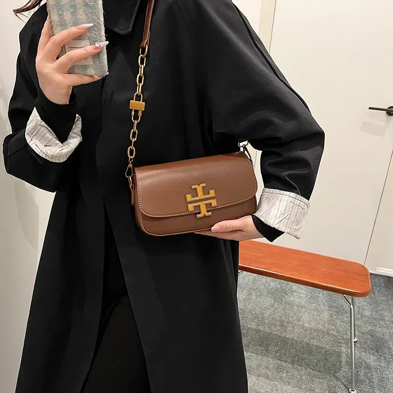 T B French Niche 2024 New Bag Fall and Winter Retro Shoulder Armpit Senior Fashion Crossbody Bag Simple Small Square Bag