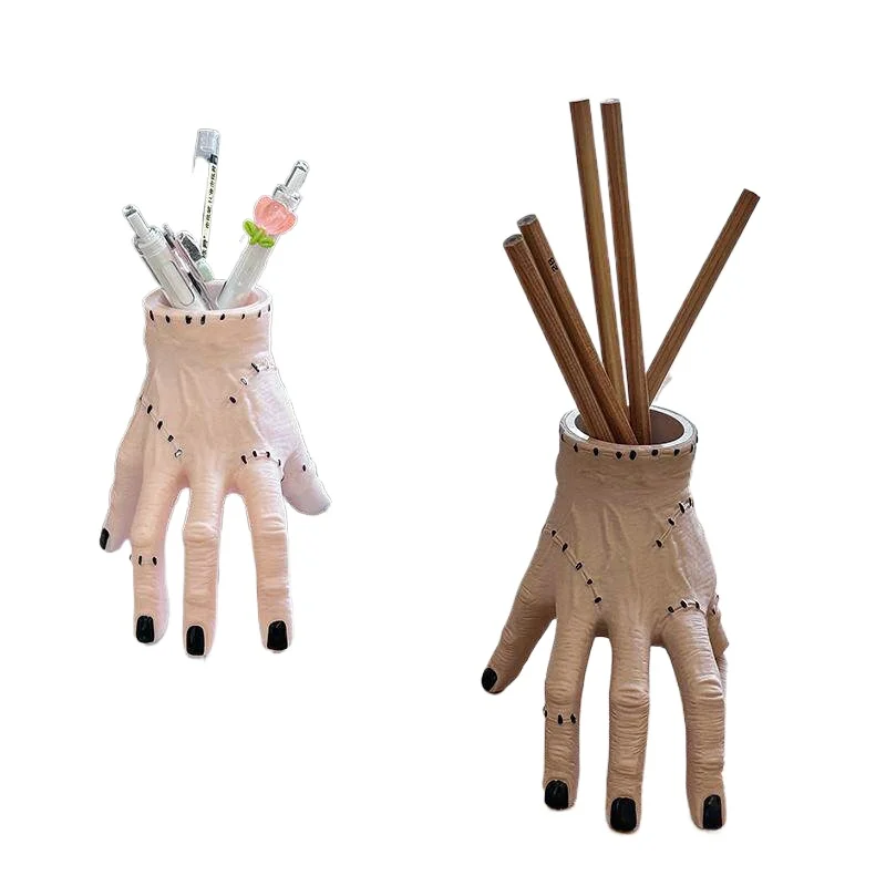 Simulated broken hand funny pen holder ornament, office desktop multi-functional storage box