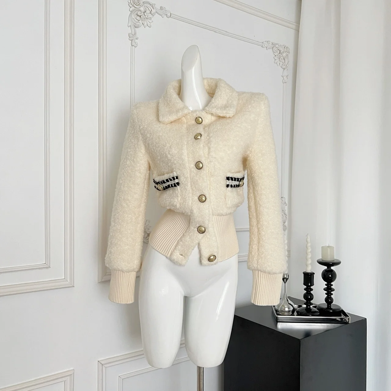 Wool High Waist Cinching Fragrant Jacket Women AutumnWinter Short Simple Long Sleeved Coats
