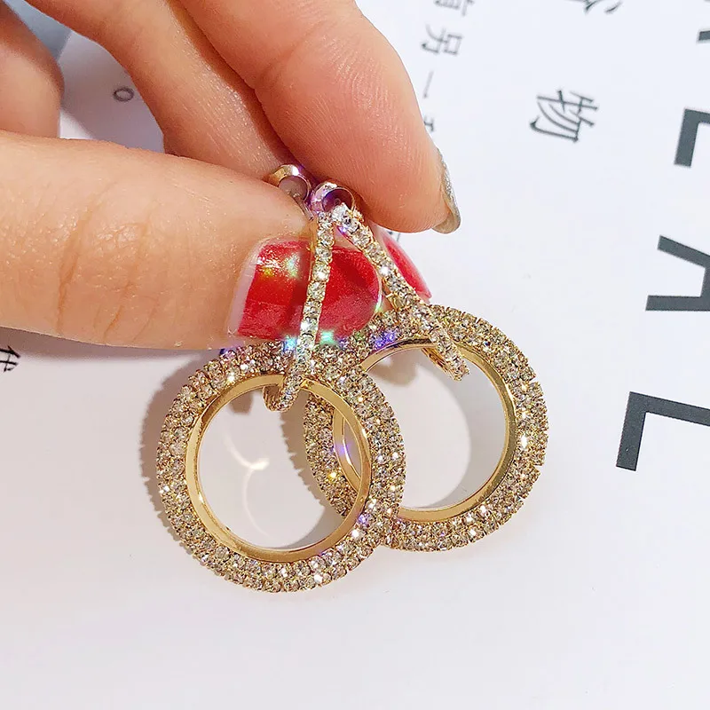 New Luxury Style Delicate Zirconia Earrings Pendant Light Chic Jewelry Gift for Girls Women Elegant Party Accessory