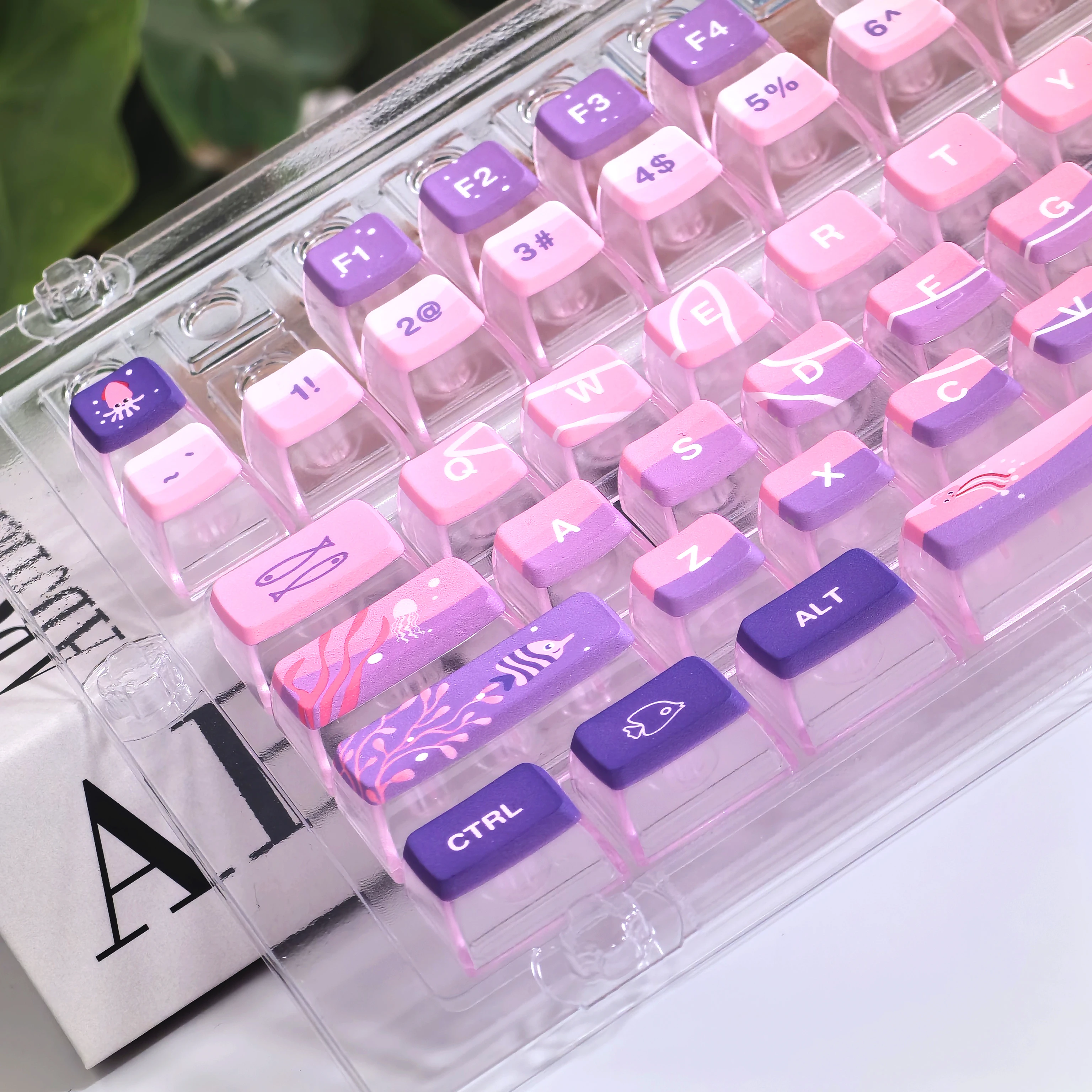 Imagem -04 - Mundo Subaquático Keycap Cristal Pudim Translúcido 117 Teclas Asa Altura Pbt Mais pc Elemento Baleia Gradiente Colorido Roxo Rosa Keycap